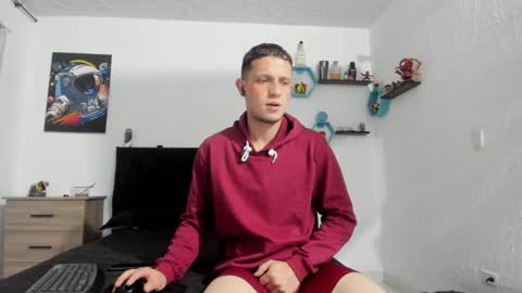 Snapshot of ryan15_ chatting on January 16, 10:42 am Ryan 15 online show from January 16, 10:42 am