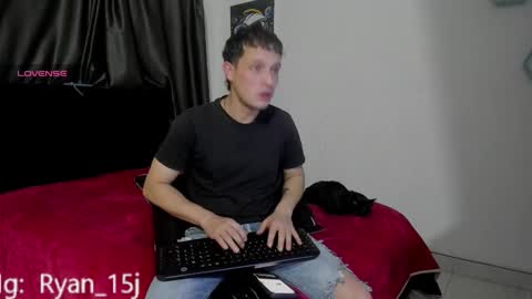 Snapshot of ryan15_ chatting on September 20, 10:48 am Ryan 15 online show from September 20, 10:48 am