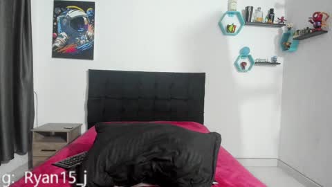 Snapshot of ryan15_ chatting on March 1, 11:28 am Ryan 15 online show from March 1, 11:28 am