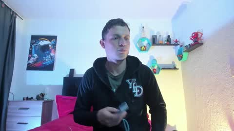 Snapshot of ryan15_ chatting on January 24, 10:43 am Ryan 15 online show from January 24, 10:43 am