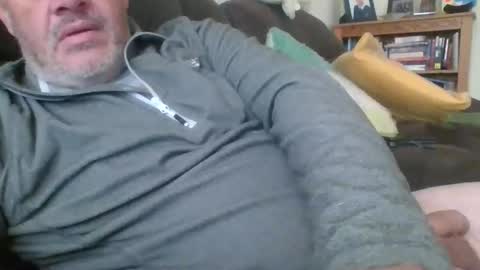 Snapshot of ryan5711 chatting on October 12, 2:11 pm ryan5711 online show from October 12, 2:11 pm