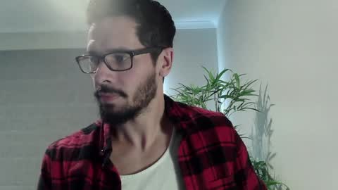 Ryan online show from April 11, 3:24 am