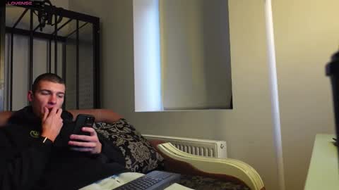 RYAN DOZER online show from November 19, 7:30 am