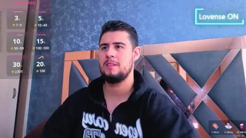 R Y A N online show from October 24, 2:08 pm