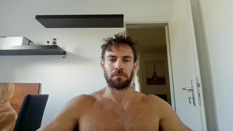ryan_fit100 online show from September 29, 11:08 am
