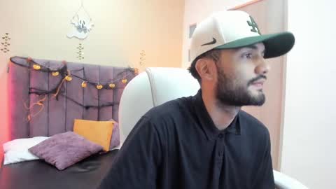 Snapshot of ryan_jackson_ chatting on October 5, 1:42 am ryan_jackson_ online show from October 5, 1:42 am