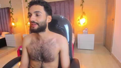 ryan_jackson_ online show from October 31, 9:23 am