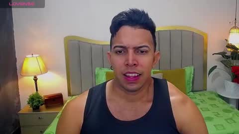 Snapshot of ryan_nesson chatting on September 22, 1:21 pm Ryan online show from September 22, 1:21 pm