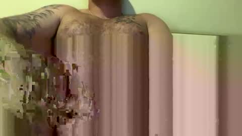 ryan_ro740177820628 online show from July 21, 5:30 pm