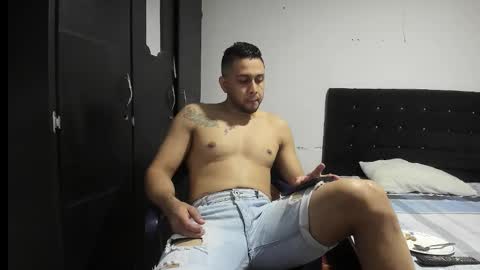 ryan_xc1 online show from November 18, 2:15 am