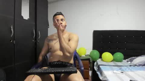 ryan_xc1 online show from March 18, 6:05 am