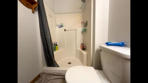 ryanihde2025 online show from March 15, 11:22 pm