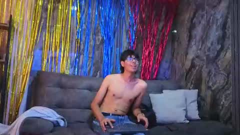 ryann_wolf online show from June 22, 7:29 pm