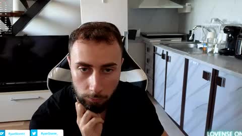 Snapshot of ryanstorm1 chatting on October 16, 9:06 am ryanstorm1 online show from October 16, 9:06 am