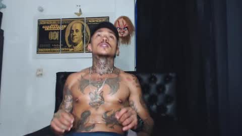 Snapshot of ryder_hotskin chatting on October 9, 8:52 am ryder_hotskin online show from October 9, 8:52 am