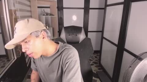 ryderstone_ online show from October 30, 4:25 am