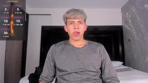 ryderstone_ online show from November 12, 4:51 am