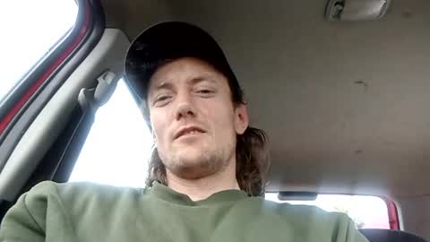 Snapshot of rydot5890 chatting on October 14, 1:34 am rydot5890 online show from October 14, 1:34 am