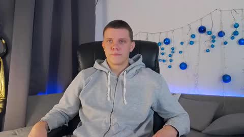 ryker_rr online show from December 9, 1:36 pm