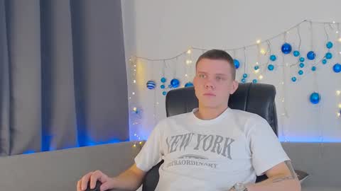 ryker_rr online show from December 30, 7:32 pm