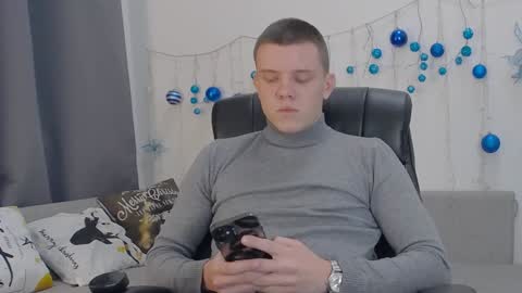 ryker_rr online show from December 29, 7:32 pm