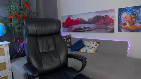 ryker_rr online show from February 13, 1:59 pm