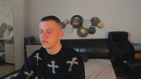 ryker_rr online show from January 7, 1:39 am