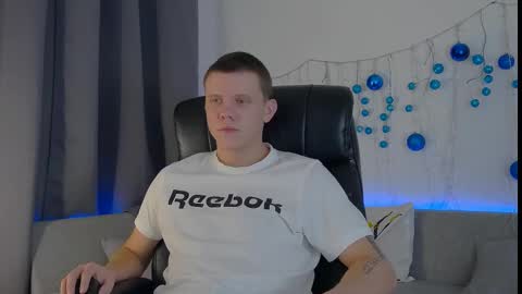 ryker_rr online show from December 12, 5:52 am