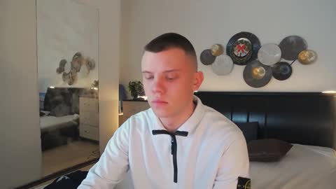 ryker_rr online show from January 8, 1:42 am