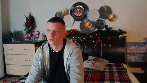 ryker_rr online show from December 15, 9:20 pm