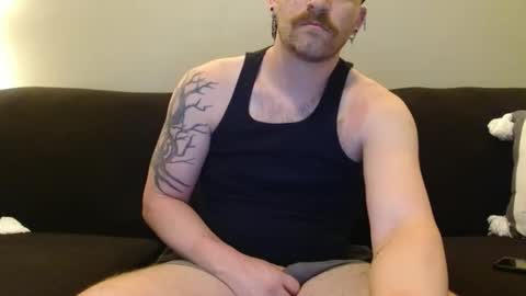 Snapshot of rylancolt chatting on October 16, 3:47 am Rylan Colte online show from October 16, 3:47 am