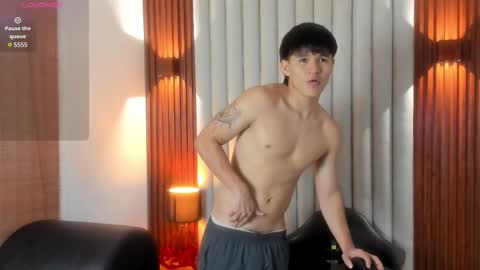 Snapshot of ryo_kush chatting on October 3, 3:44 am Ryo Kush online show from October 3, 3:44 am