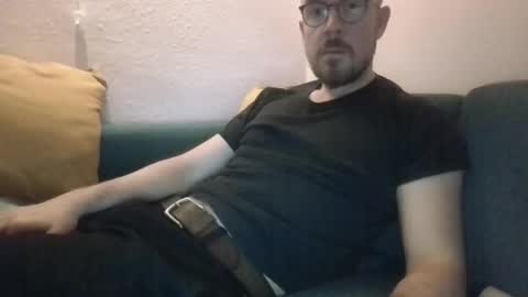 Snapshot of s_i_q chatting on October 18, 8:03 pm s_i_q online show from October 18, 8:03 pm