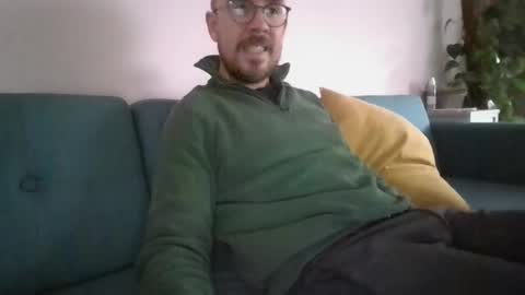 s_i_q online show from October 23, 8:51 am