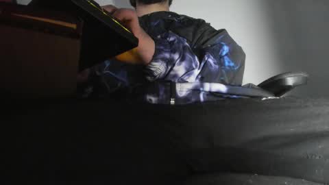 Snapshot of s_sven chatting on October 31, 1:51 am Steven Independent online show from October 31, 1:51 am