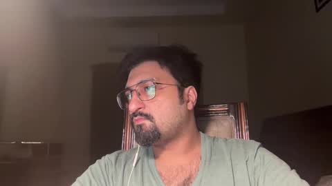 Snapshot of saadiqureshi007 chatting on October 4, 8:35 pm saadiqureshi007 online show from October 4, 8:35 pm