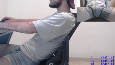 Snapshot of saat_hiel chatting on February 2, 2:48 am Saat online show from February 2, 2:48 am