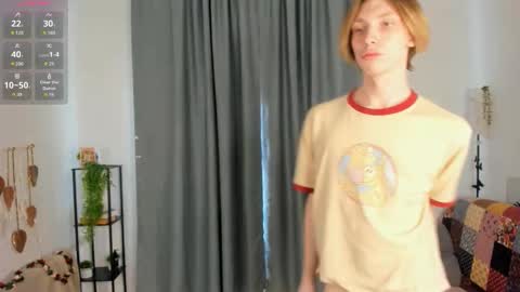 sableflux online show from March 17, 5:32 am