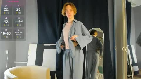 sableflux online show from April 8, 6:46 am