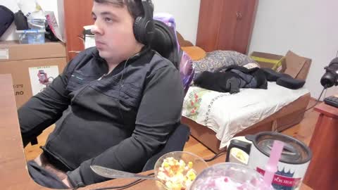 Snapshot of saboda chatting on January 1, 1:04 am 1141323 my Lord Mister Max moms treasure online show from January 1, 1:04 am