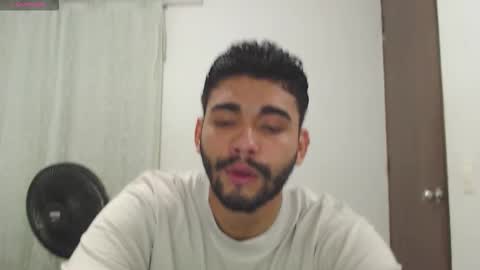 Snapshot of sack_rojas chatting on September 28, 1:36 am Sack online show from September 28, 1:36 am