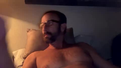 Snapshot of sackskincreamer chatting on January 18, 8:20 am R online show from January 18, 8:20 am