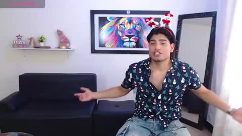 Saenz online show from December 24, 8:16 pm