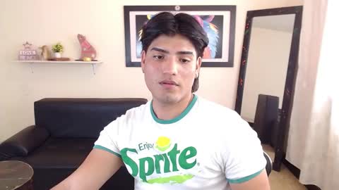 Saenz online show from December 12, 8:43 pm