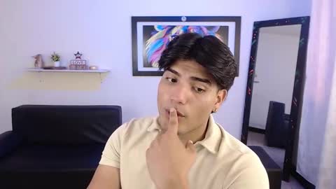 Saenz online show from February 10, 8:21 pm