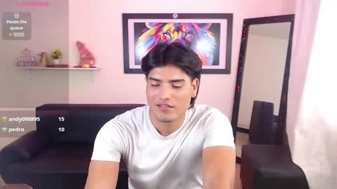 Saenz online show from December 13, 8:37 pm