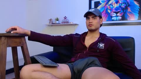 Saenz online show from February 14, 10:26 pm