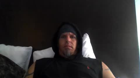 saintchriss online show from November 3, 7:01 am