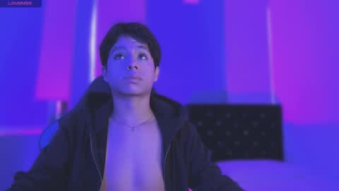 Santi online show from March 16, 12:42 pm