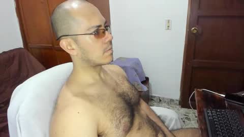 Snapshot of saintedy01 chatting on October 3, 12:21 pm saintedy01 online show from October 3, 12:21 pm